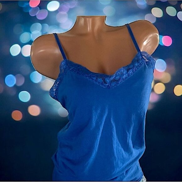 Rehab l 2 XL Lace trimmed Tanks l Royal Blue & Very Red l XXL l VGUC - Picture 9 of 13